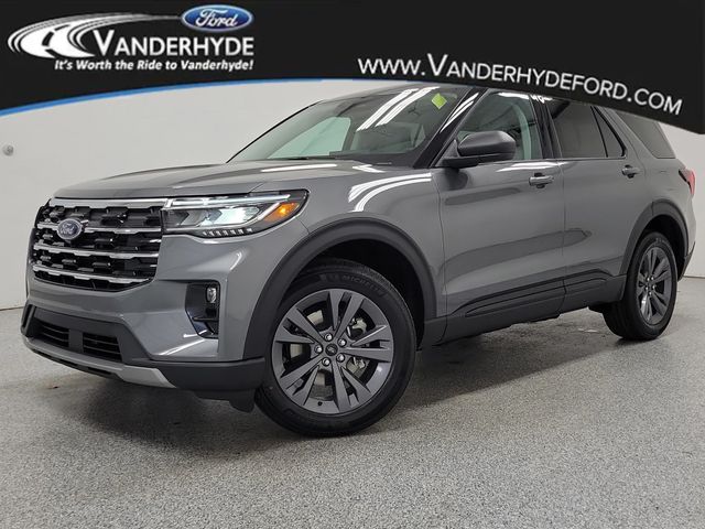 2026 Ford Explorer Active's photo