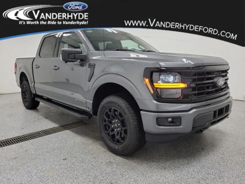 New 2025 Ford F-150 XLT Truck