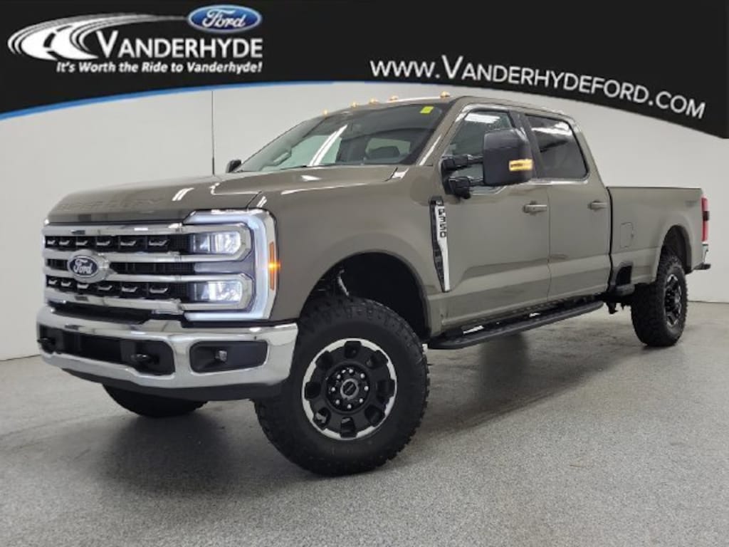 New 2027 Ford F-350SD XLT Truck