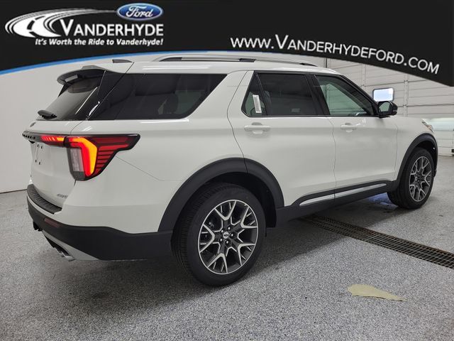 2025 Ford Explorer Platinum photo 2