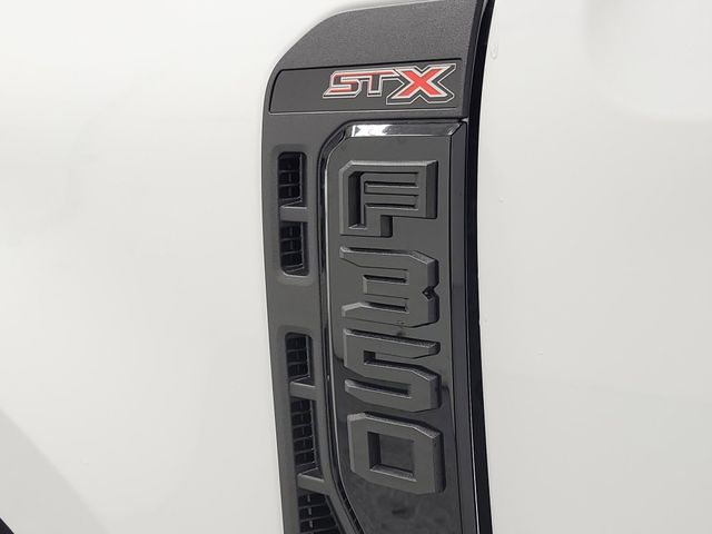 2026 Ford F-350 Super Duty XL - Photo 6