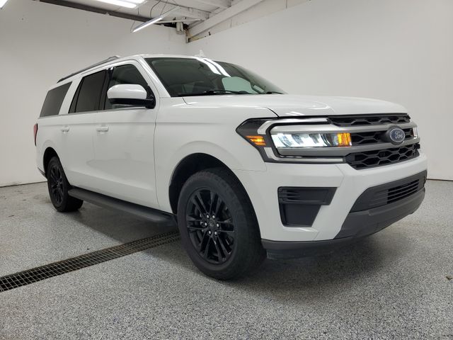 2024 Ford Expedition MAX XLT photo 2