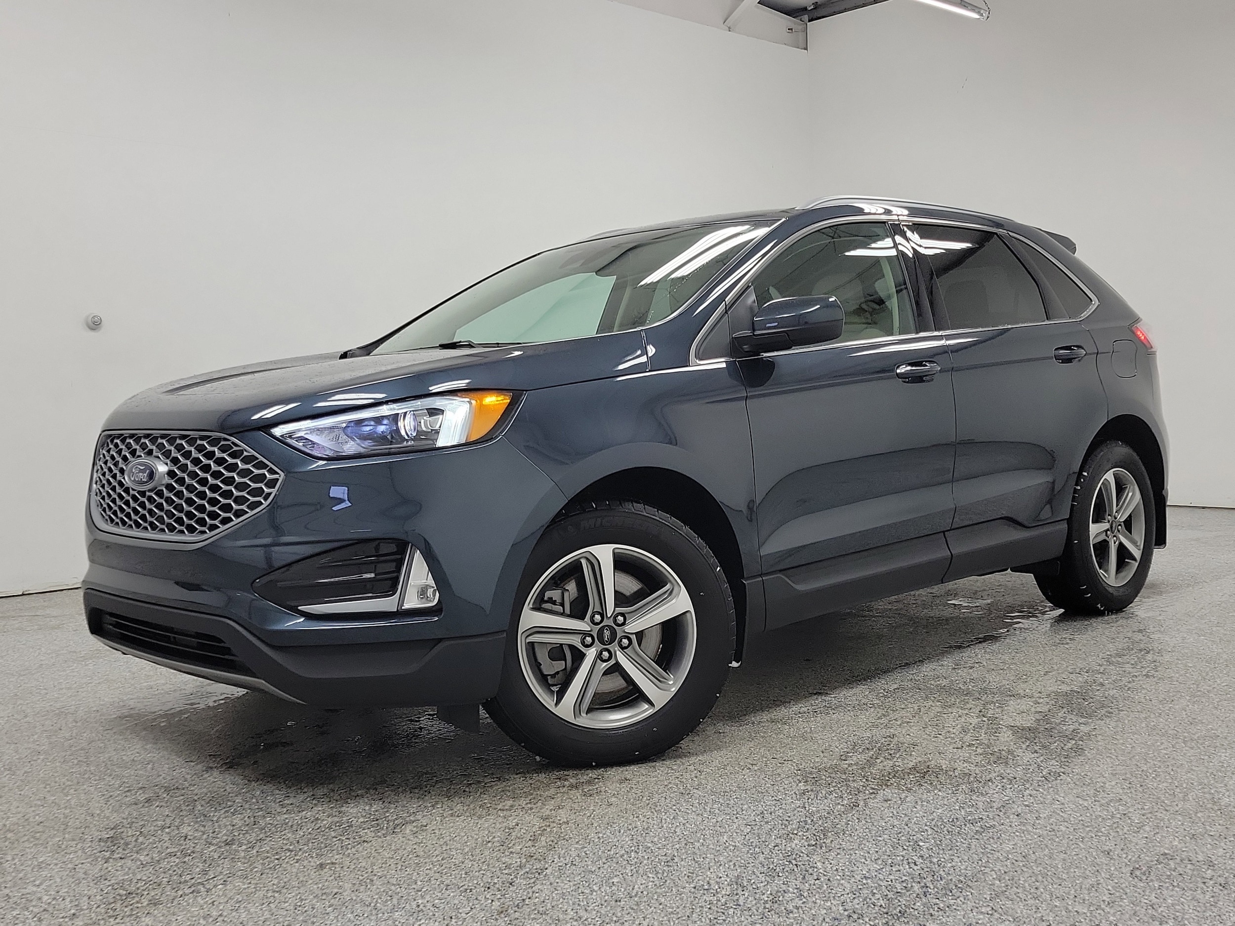 2024 Ford Edge SEL's photo