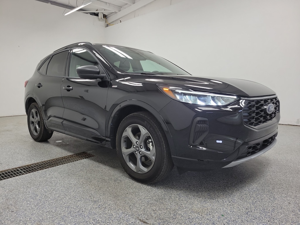 Used 2023 Ford Escape ST-Line Sport Utility
