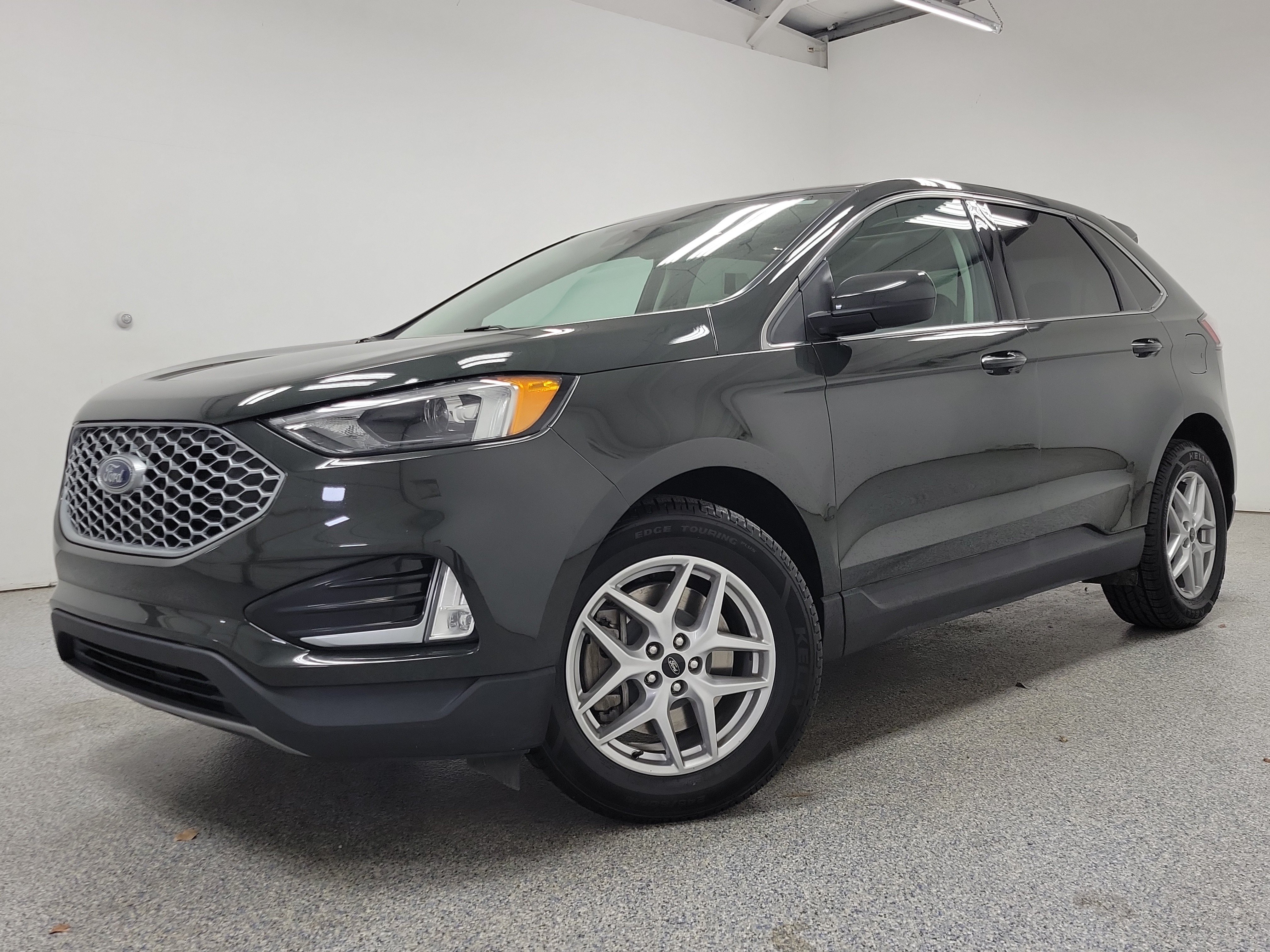 Used 2023 Ford Edge SEL Sport Utility