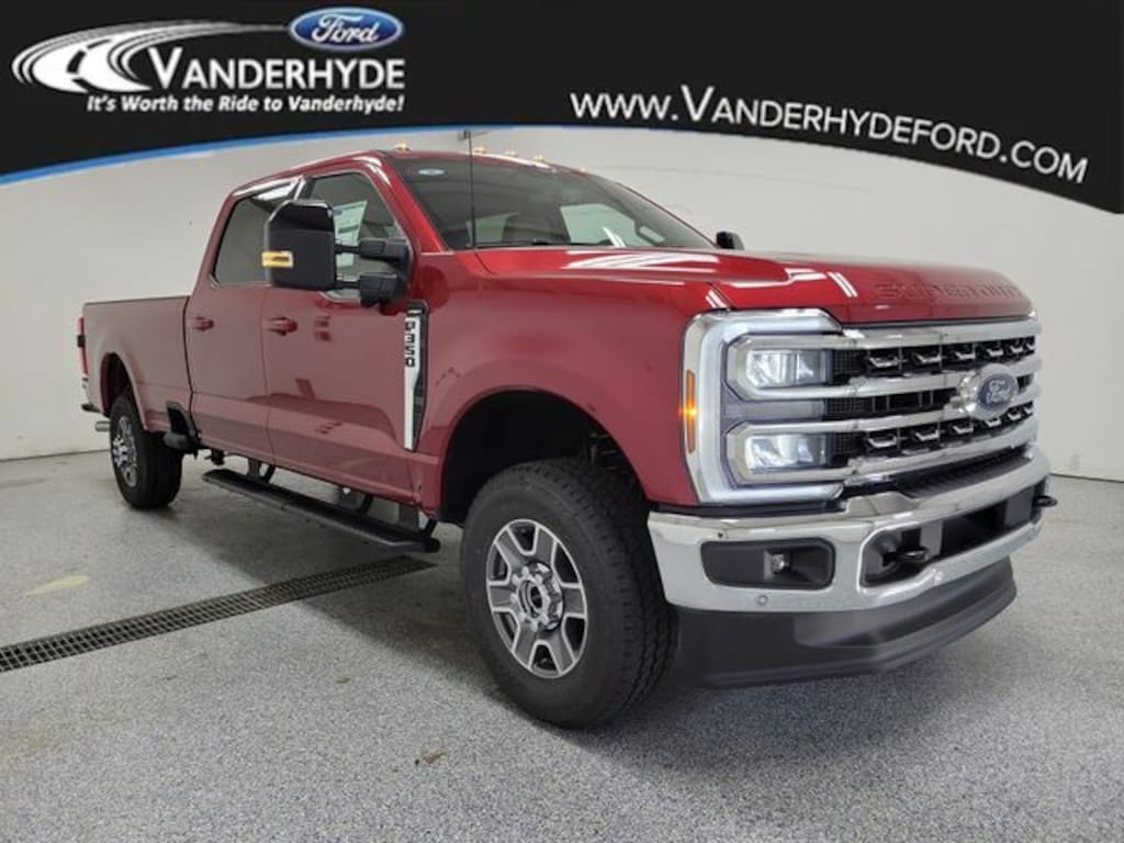New 2026 Ford Super Duty F-350 SRW Lariat Truck