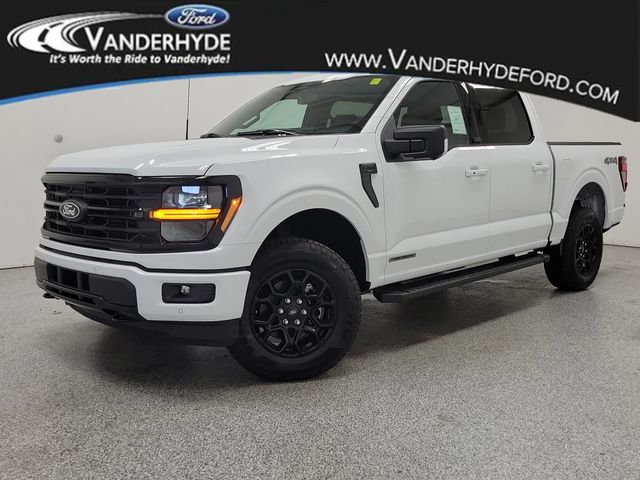 2025 Ford F-150 XLT's photo