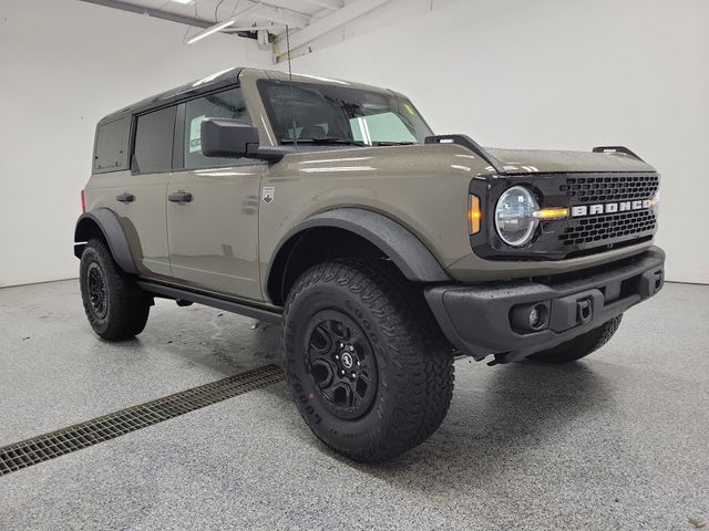 2025 Ford Bronco Big Bend photo 2
