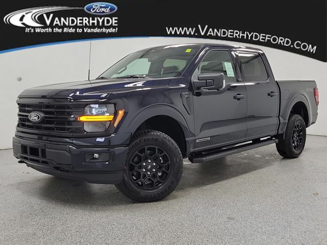 2025 Ford F-150 XLT's photo