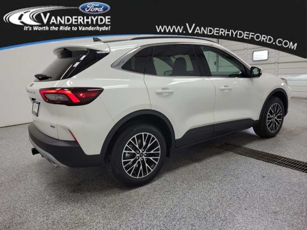 New 2026 Ford Escape Phev SUV