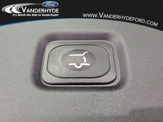 2025 Ford Expedition Active - Photo 10