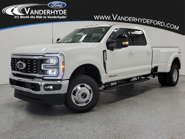 2026 Ford F-350 Super Duty Lariat's photo