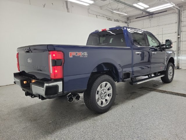 New 2027 Ford F-250SD Lariat Truck
