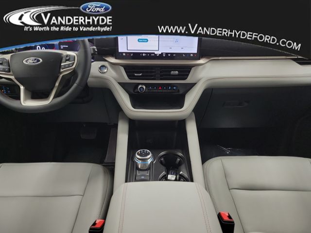 2026 Ford Explorer Active - Photo 16