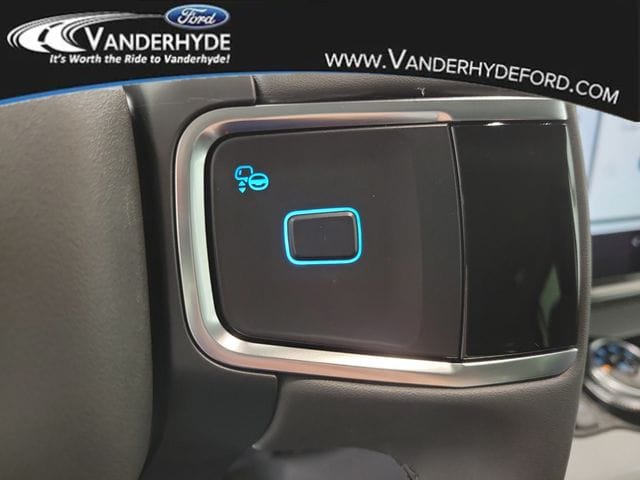 2025 Ford Expedition Active - Photo 27