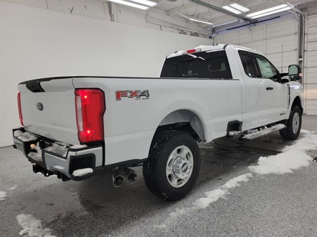 New 2026 Ford Super Duty F-350 SRW XLT Truck Super Cab