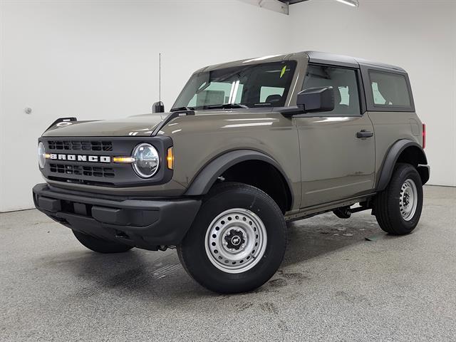 2026 Ford Bronco Base 4x4's photo