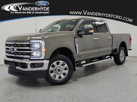 2026 Ford Super Duty F-250 SRW Lariat Truck Crew Cab