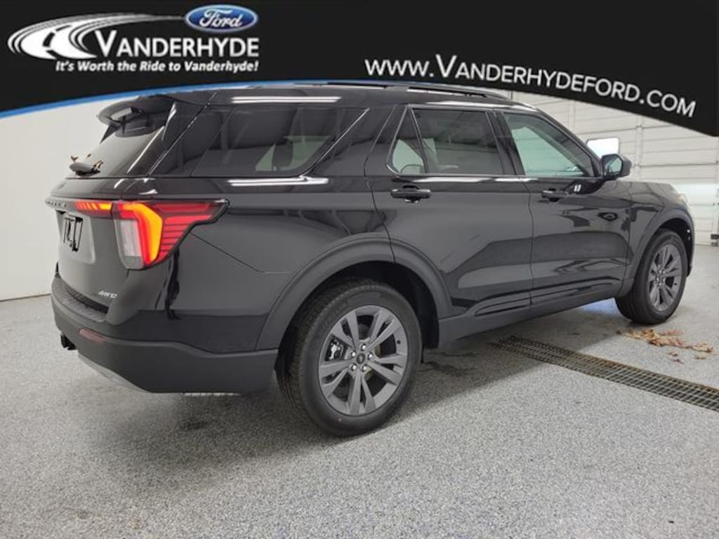 New 2026 Ford Explorer Active SUV