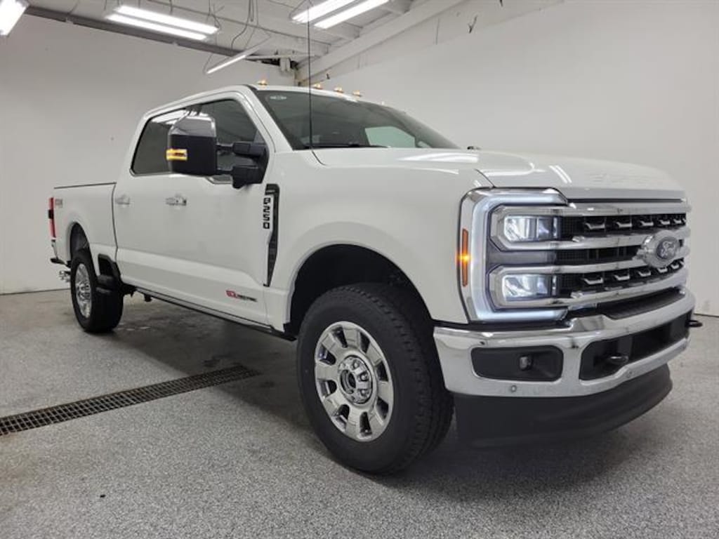New 2026 Ford Super Duty F-250 SRW Lariat Truck Crew Cab
