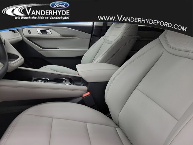 2026 Ford Explorer Active - Photo 22