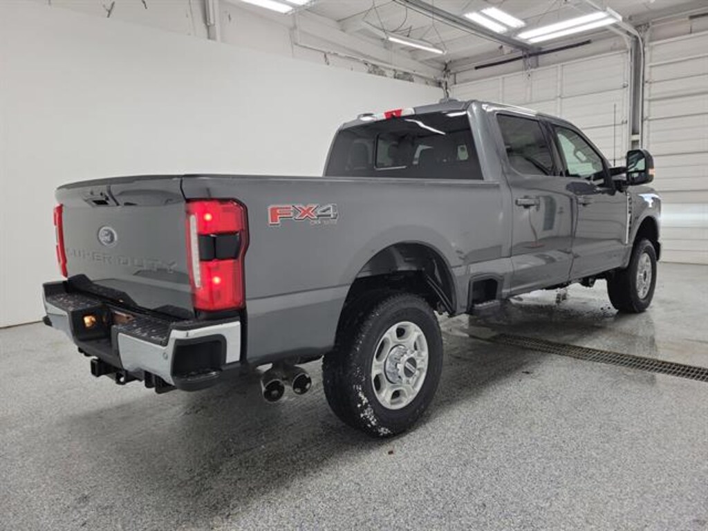 New 2026 Ford Super Duty F-350 SRW XLT TRUCK