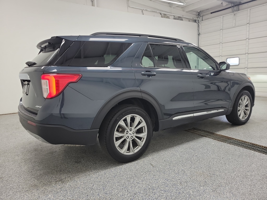 Used 2024 Ford Explorer XLT Sport Utility