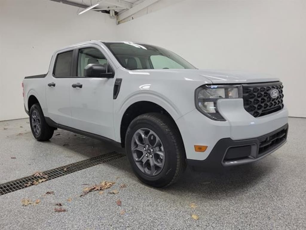 New 2025 Ford Maverick XLT
