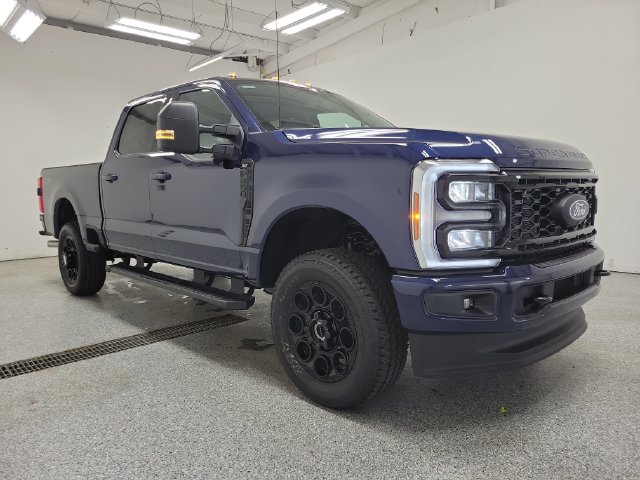 New 2027 Ford F-250SD XLT Truck