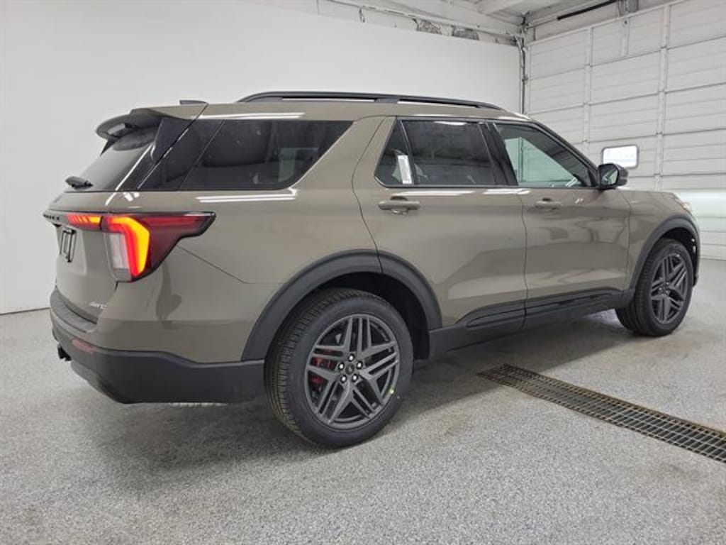 New 2026 Ford Explorer ST-Line SUV