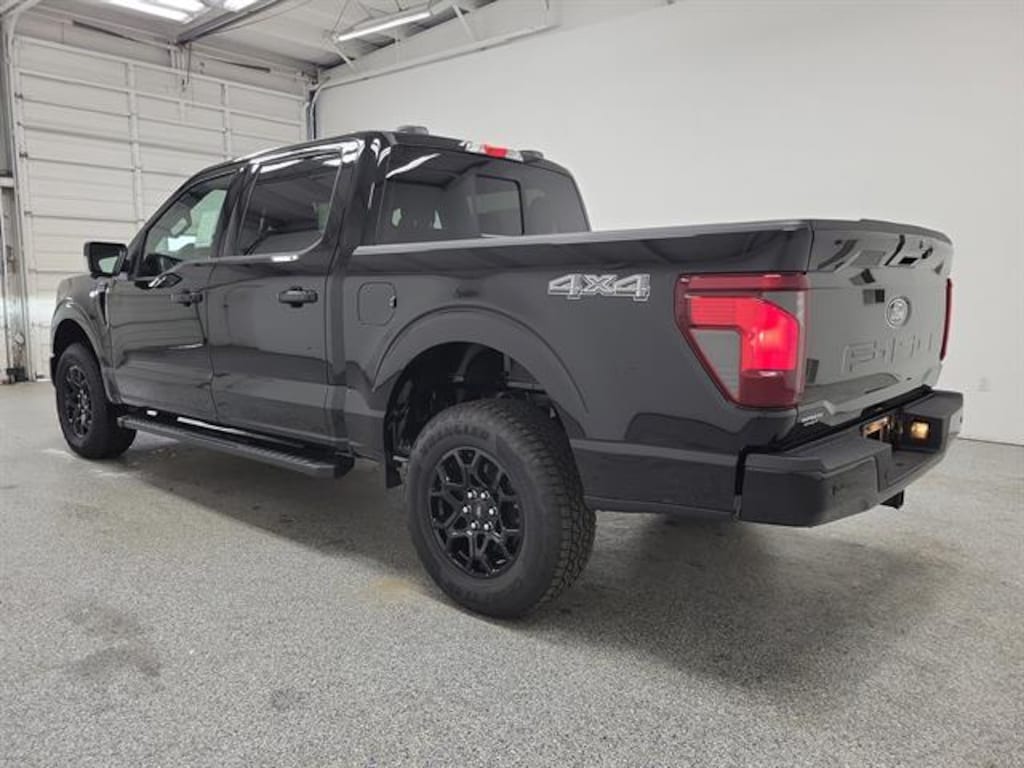 New 2026 Ford F-150 4WD Supercrew XLT Truck SuperCrew Cab