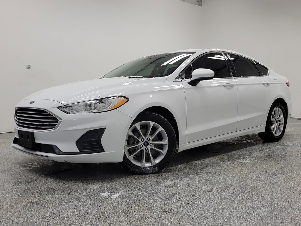 Used 2020 Ford Fusion SE Sedan