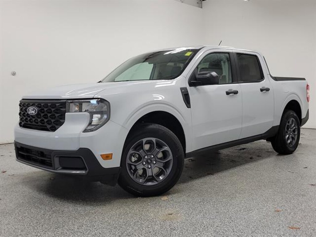 New 2025 Ford Maverick XLT