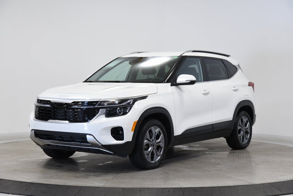 2024 Kia Seltos S photo 3