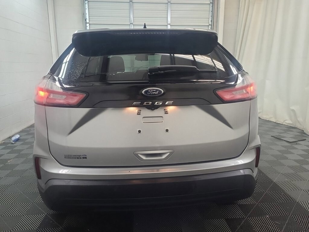 Used 2021 Ford Edge SE SUV