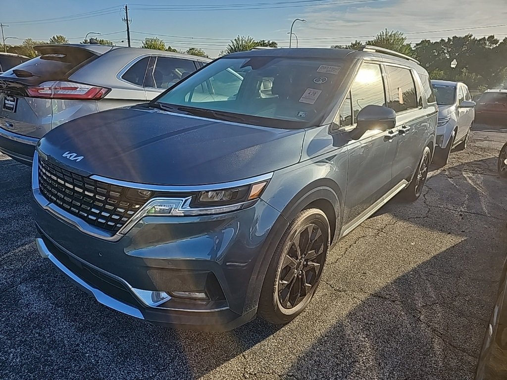 2022 Kia Carnival SX photo 3
