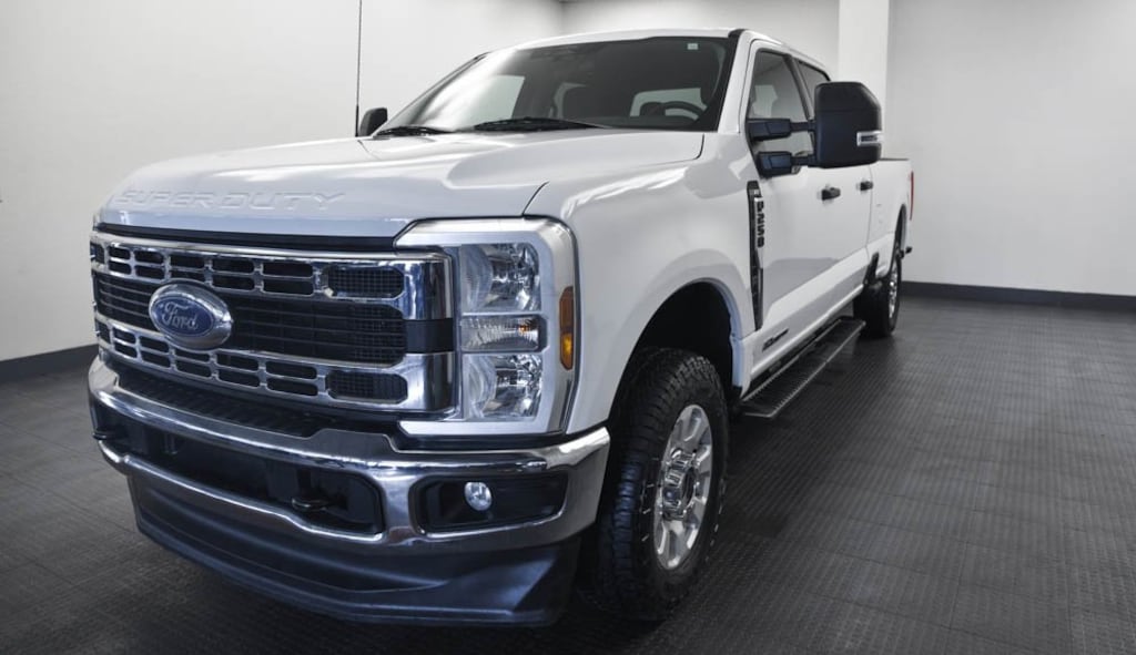 Used 2024 Ford F-250  Truck Crew Cab