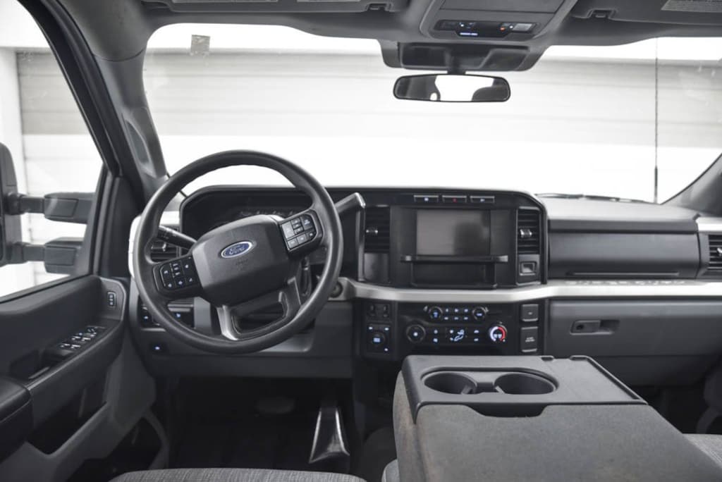 Used 2024 Ford F-250  Truck Crew Cab