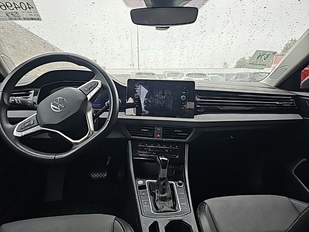 Used 2025 Volkswagen Jetta 1.5T SE Sedan