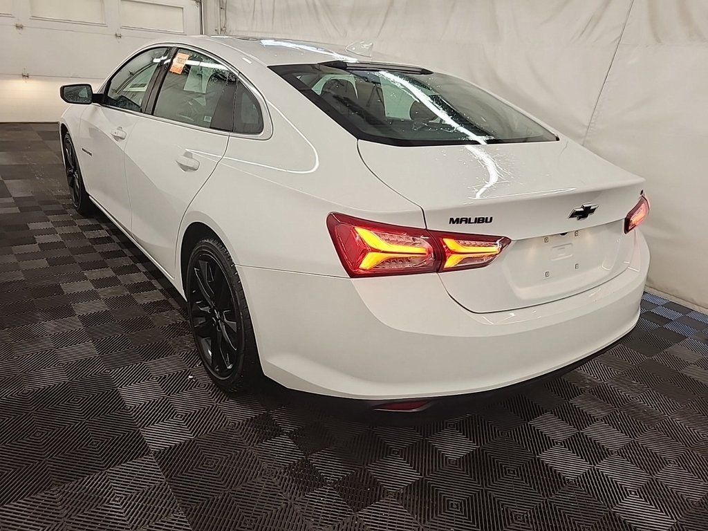 2023 Chevrolet Malibu 1LT photo 2
