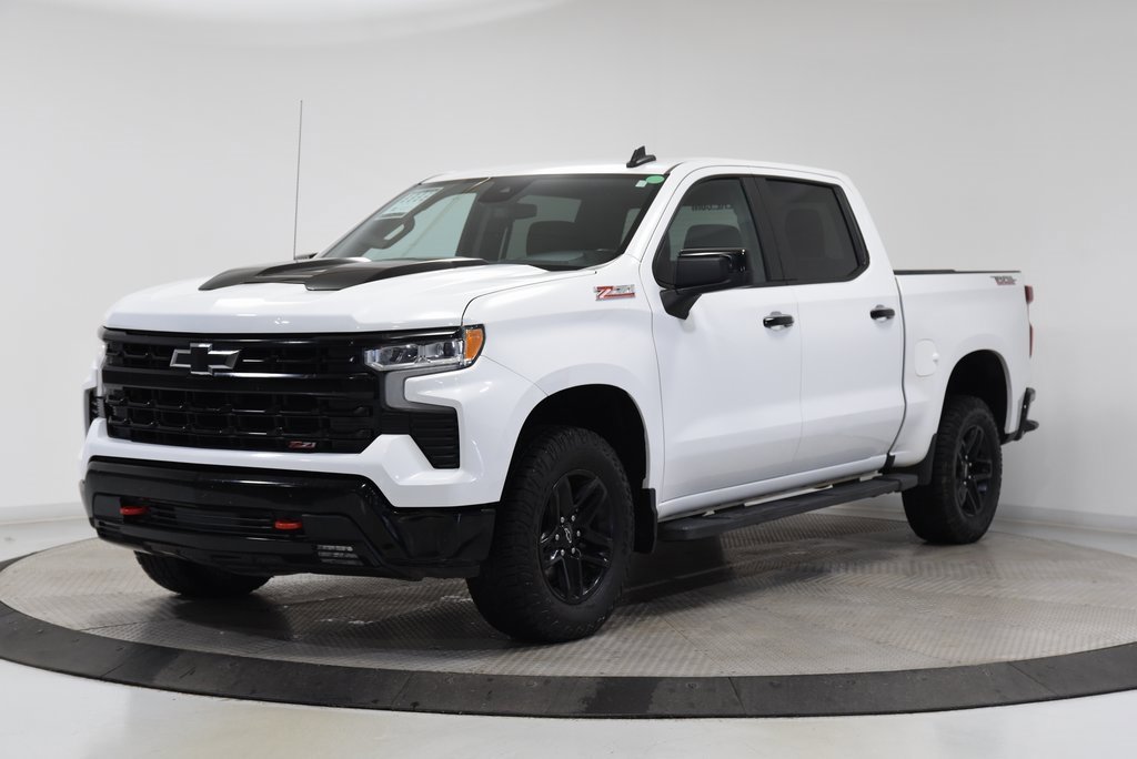 2023 Chevrolet Silverado 1500 LT Trail Boss photo 3