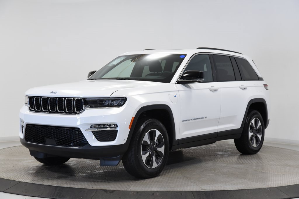 2024 Jeep Grand Cherokee 4xe Base photo 3