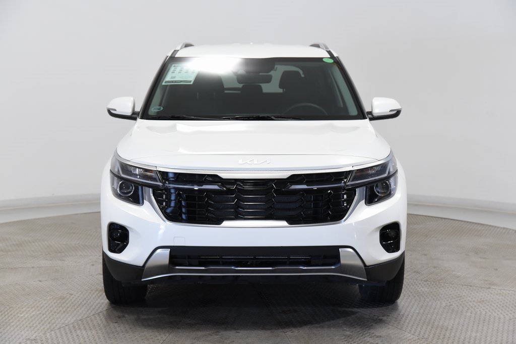 2024 Kia Seltos S photo 2