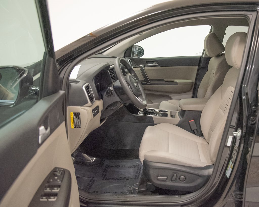 2022 Kia Sportage LX photo 2