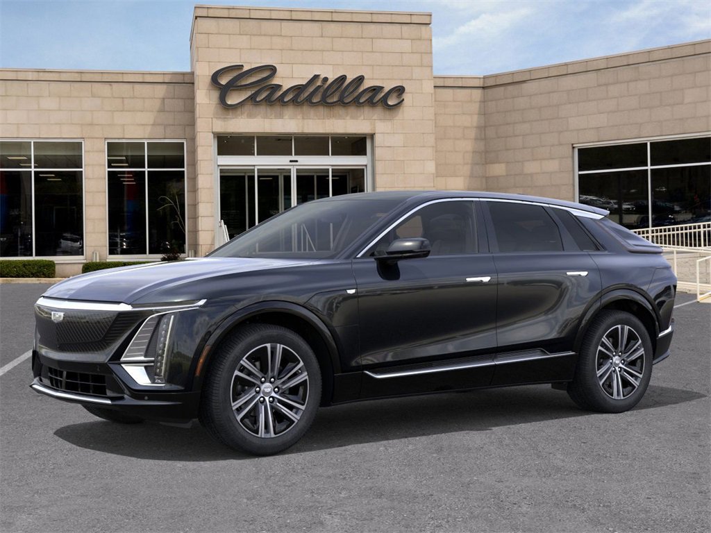 2026 Cadillac Lyriq Luxury photo 2