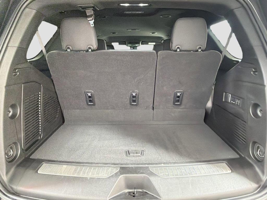 2025 GMC Yukon AT4 - Photo 29