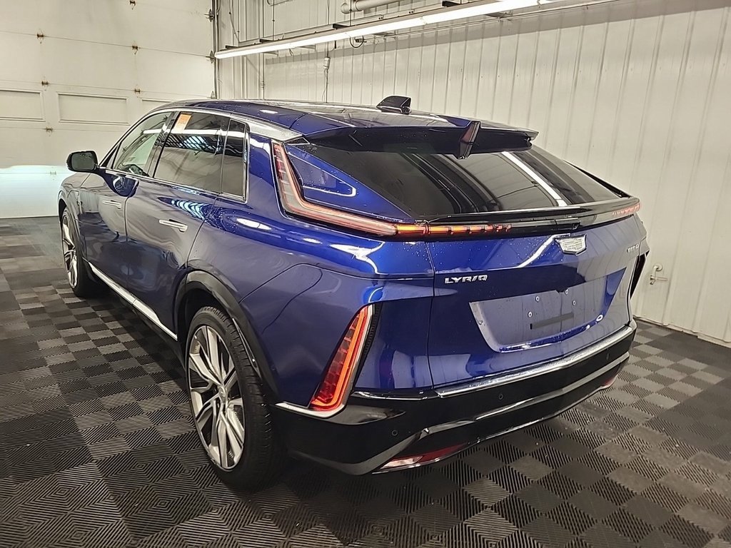 Used 2024 Cadillac LYRIQ Luxury 3 with VIN 1GYKPSRL8RZ137882 for sale in AKRON, OH