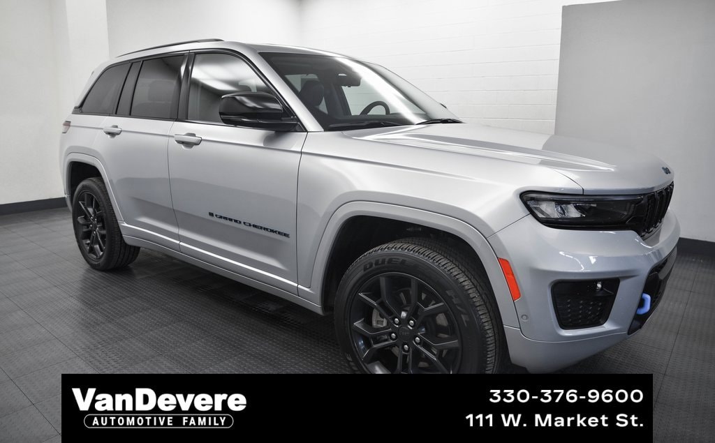 2023 Jeep Grand Cherokee 30th Anniversary 4xe's photo