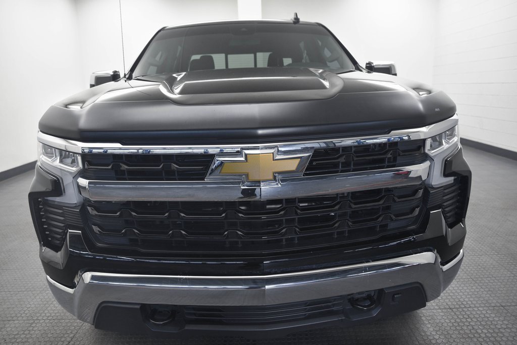 2024 Chevrolet Silverado 1500 LT Texas Edition photo 2