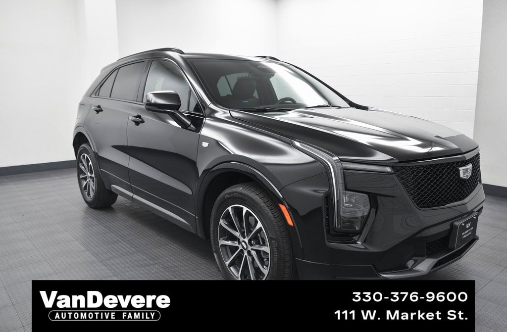 2024 Cadillac XT4 Sport's photo